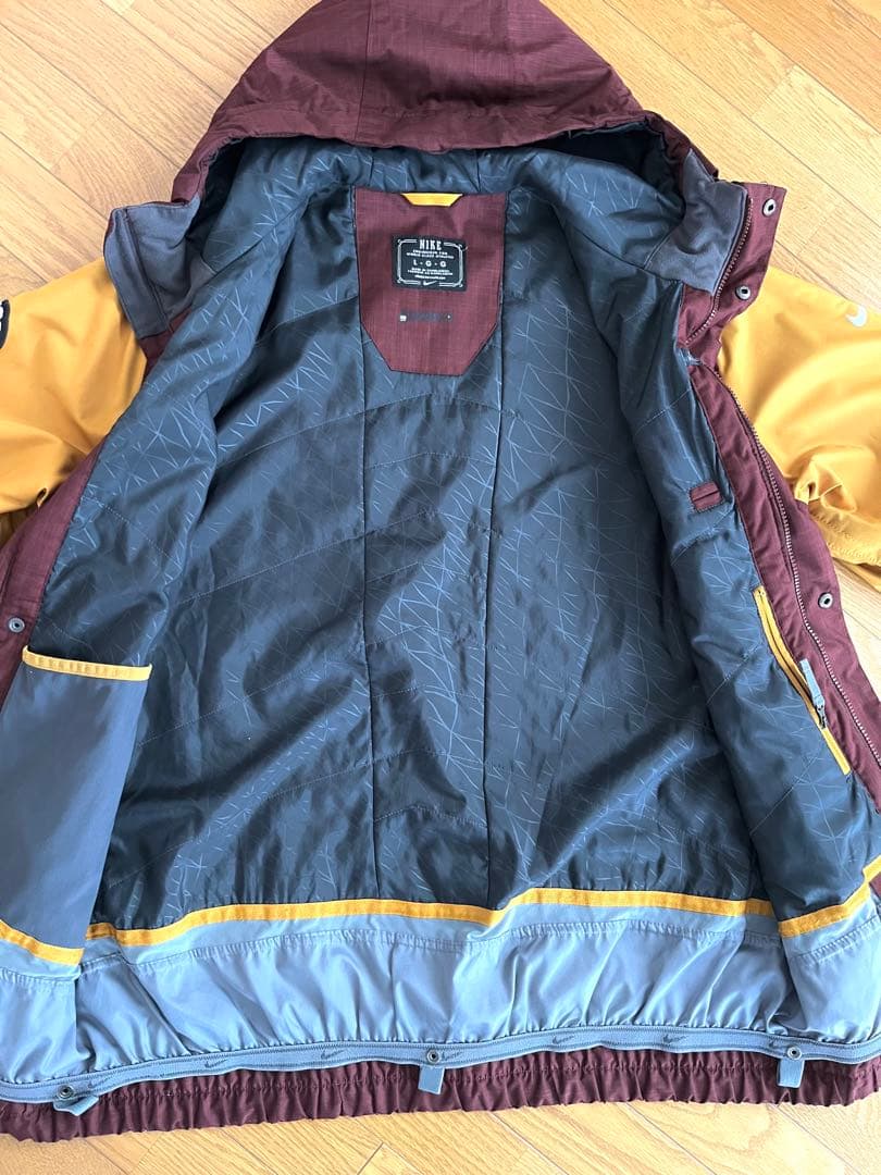 NIKE L.G.G●スノーボードジャケット バーガンディ/イエローLサイズ
