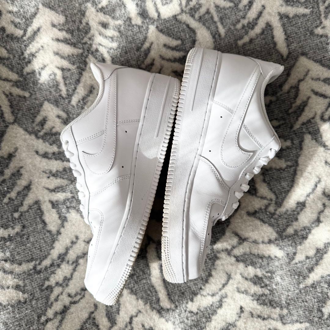 美品 Nike Air Force 1 '07 ホワイト US9 1/2 ナイキ