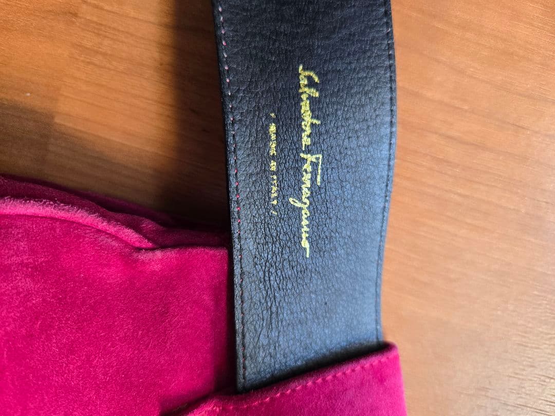 Salvatore Ferragamo ベルト バッグ ウエスト ガンチーニ