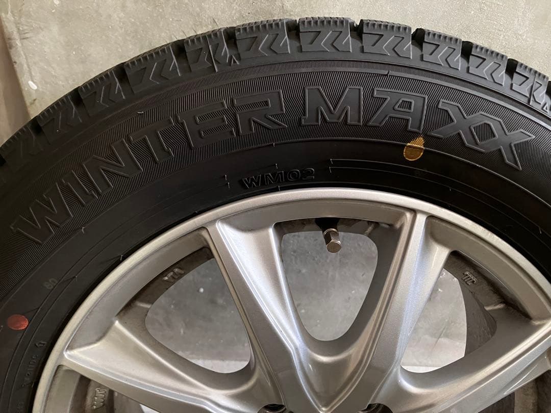 DUNLOP WINTER MAXX WM02 15インチ