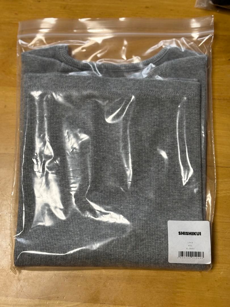 シシクイ theshishikui Tシャツ