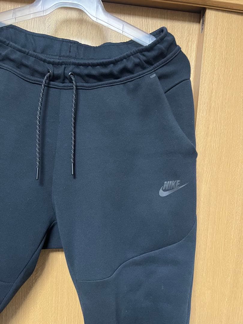 Nike テックフリース　パンツ