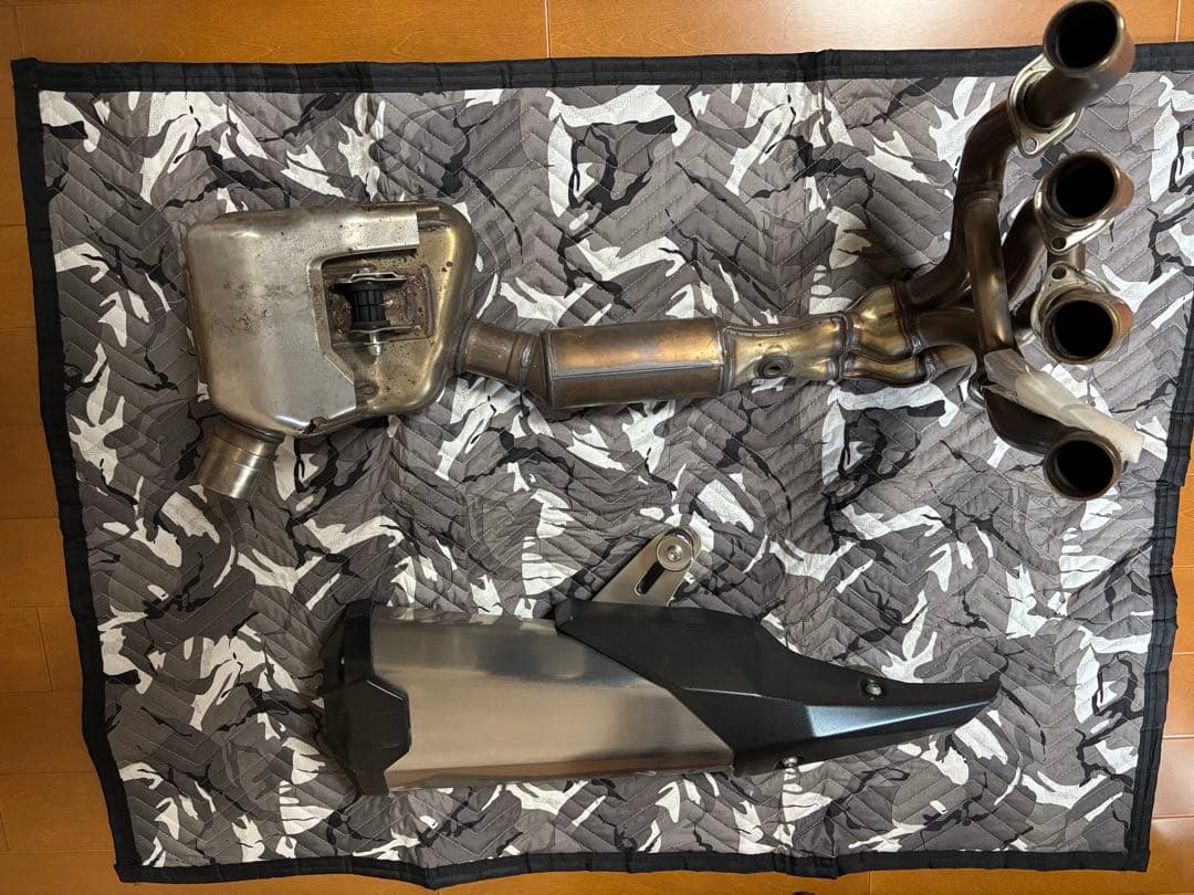 Ninja1000sx純正マフラー　中古品