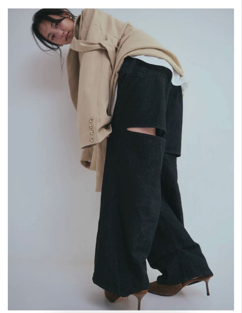 パンツ Andequal back slit curve denim pants