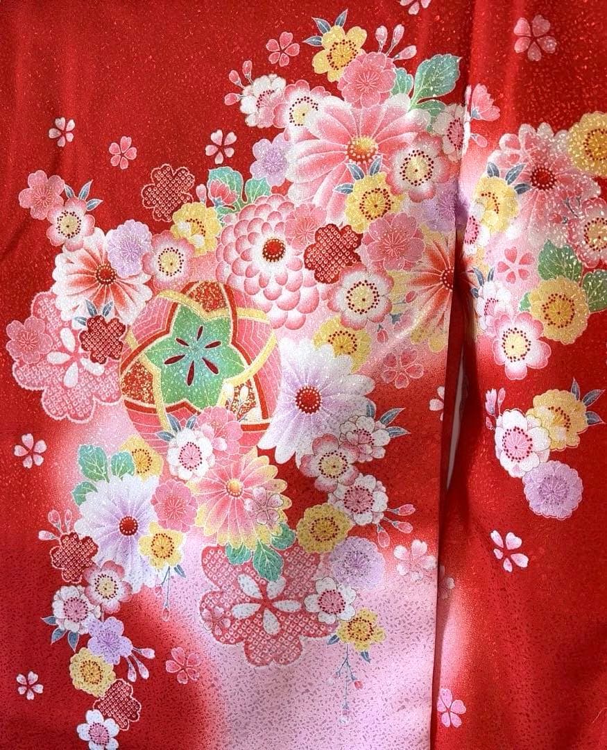 □ 美品女児用　お宮参り　掛け着　初着　手毬　御所車　桜　梅　赤系