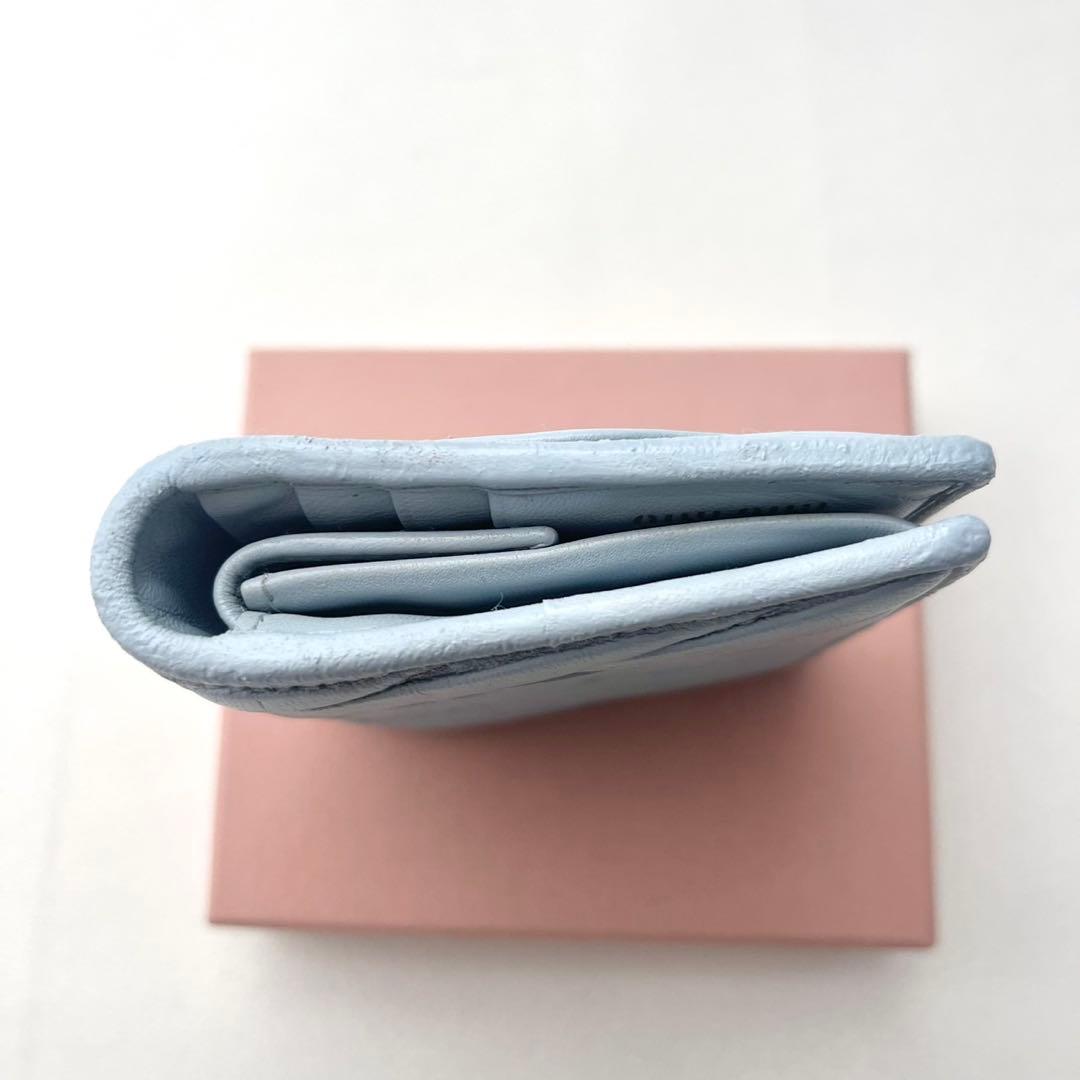 miu miu ミュウミュウ マテラッセ 二つ折り財布 付属品完備　0222-②
