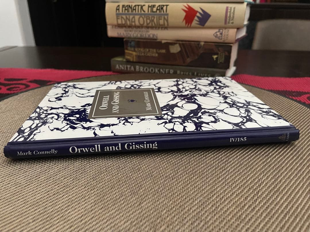 洋書 Orwell and Gissing by Mark Connelly