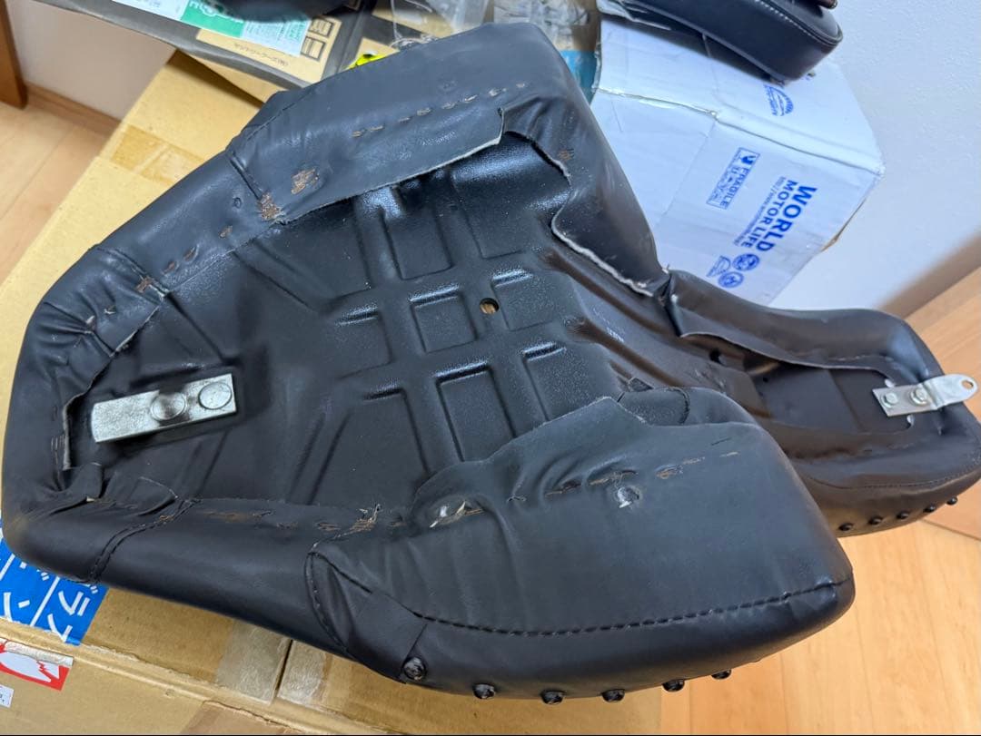 v*i様 純正シート⭐︎FXSTSB⭐︎ハーレー⭐︎エボ⭐︎ソフテイル⭐︎バット