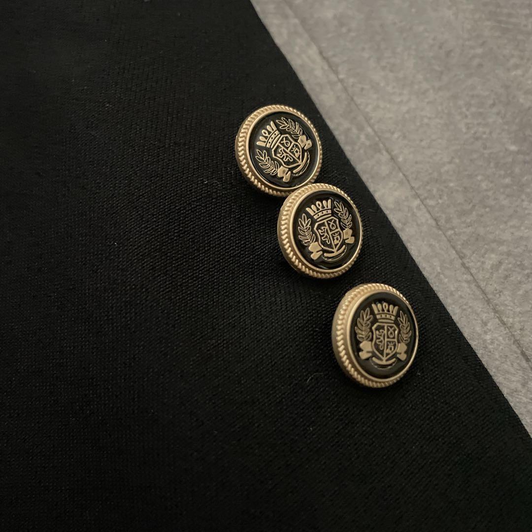 極上ウール ダブルブレストスーツ × GIANNI VERUSACEネクタイ
