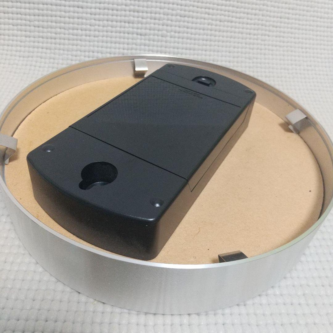北欧モダン♪定価1万3千円 deuxC ドゥセー 掛け置き電波時計 アルミ製
