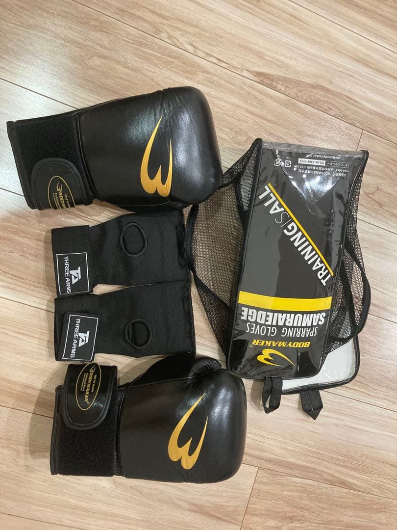 Training Gear ボクシンググローブ 8oz ブラック