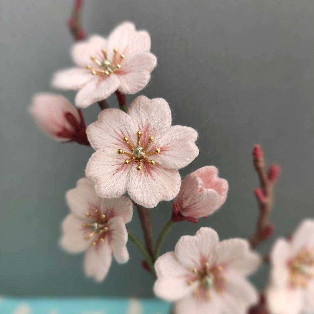 【専用出品】立体刺繍　桜 一輪挿し （bright pink）