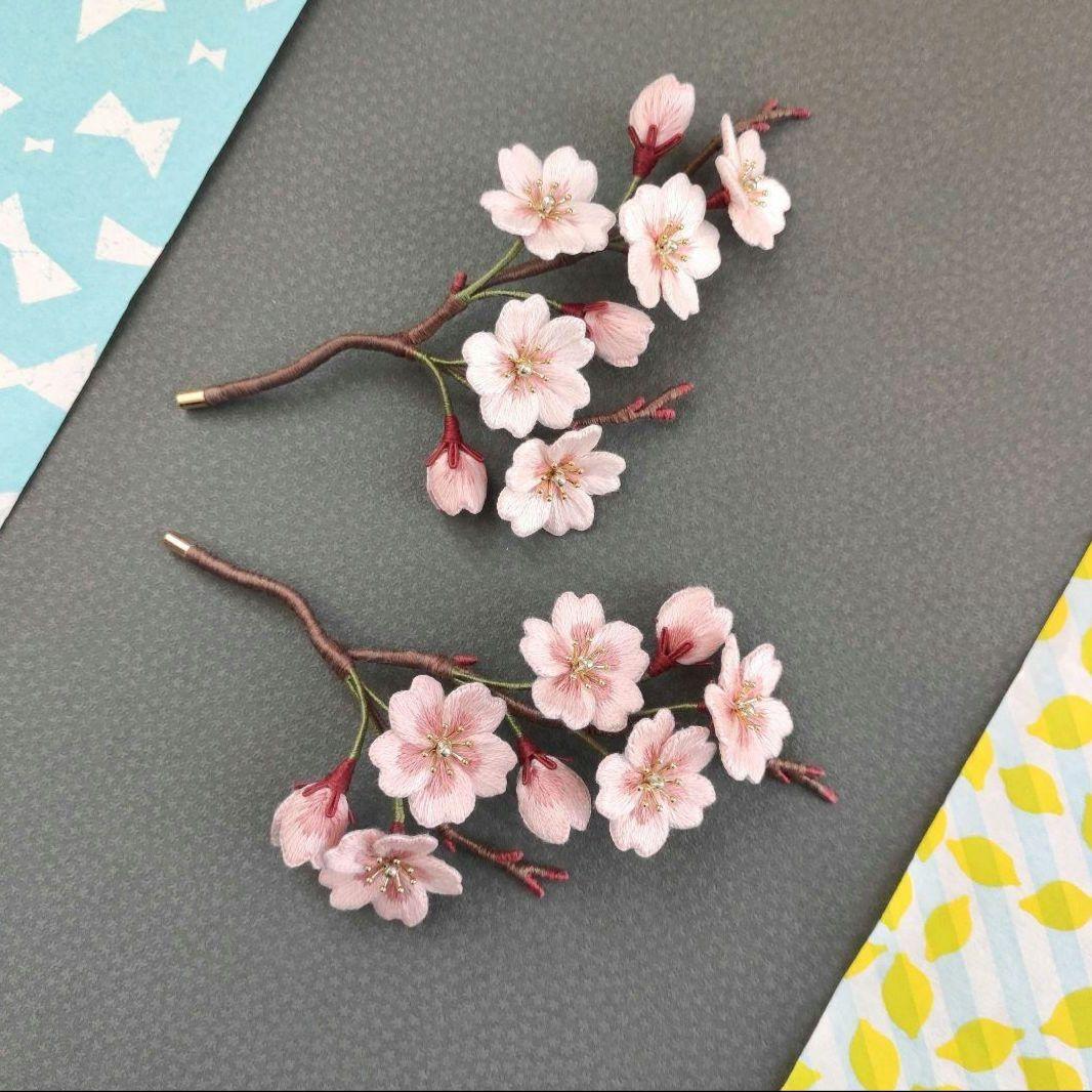【専用出品】立体刺繍　桜 一輪挿し （bright pink）