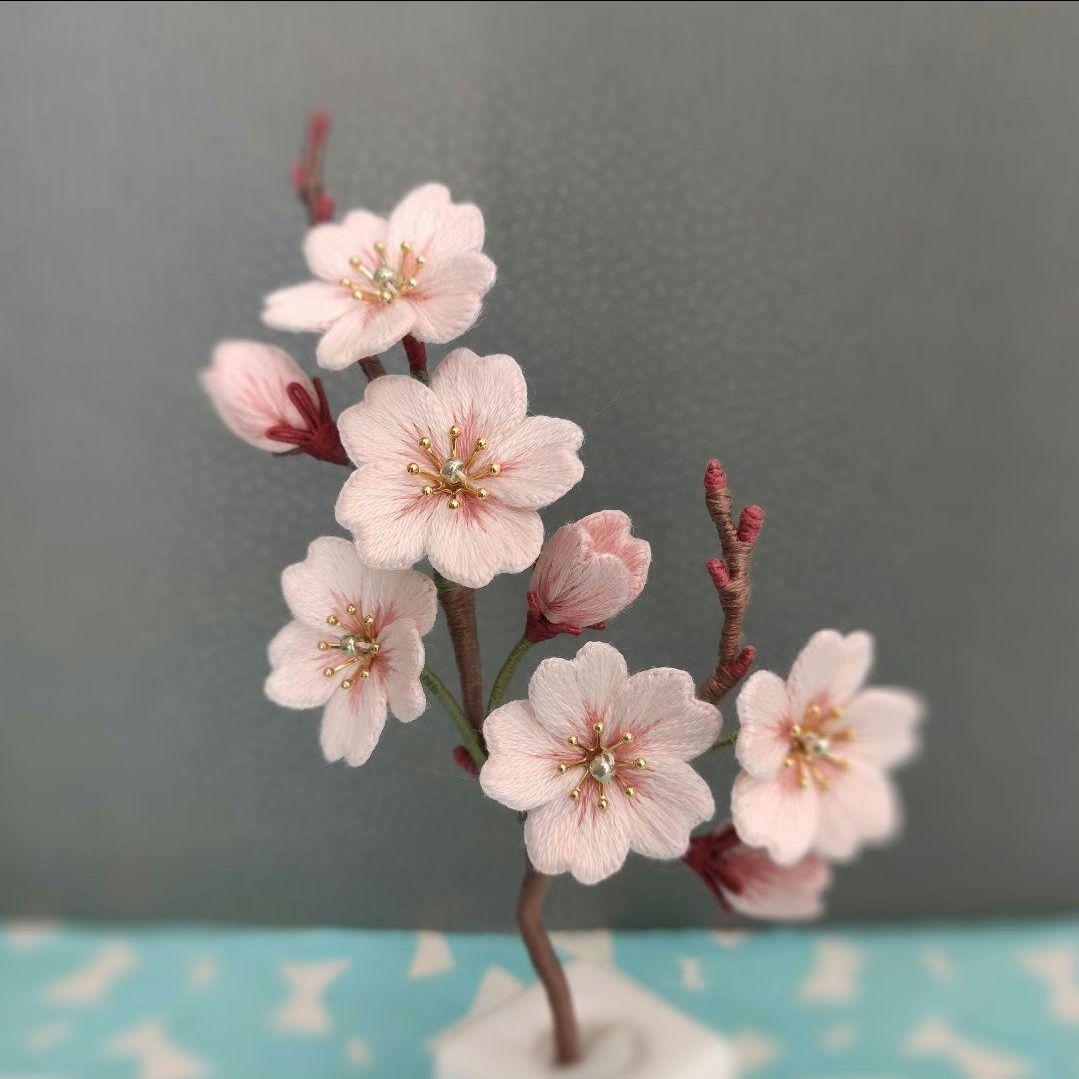 【専用出品】立体刺繍　桜 一輪挿し （bright pink）
