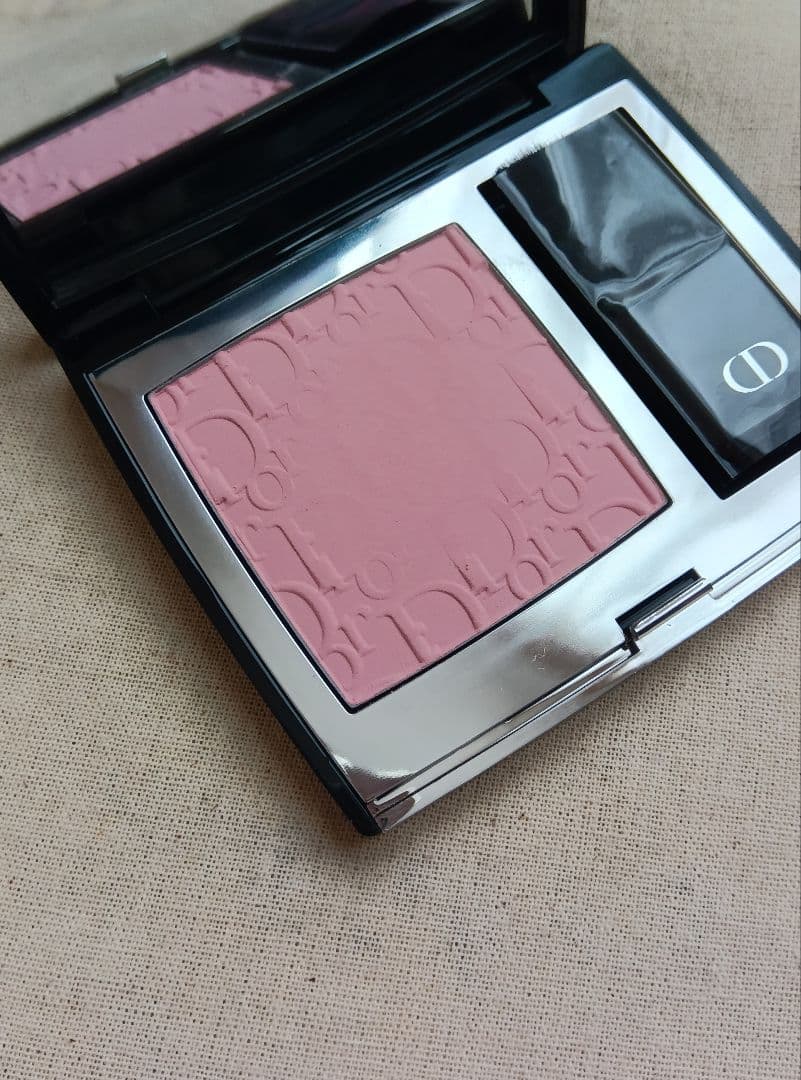 J*W様 dior　スキンルージュブラッシュ　271　ピンクマニアマット　チーク