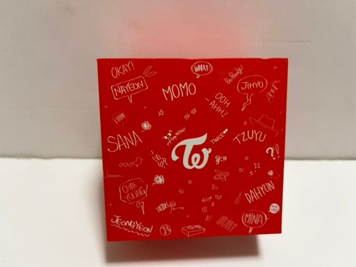TWICE モモ　充電器　蓄電器