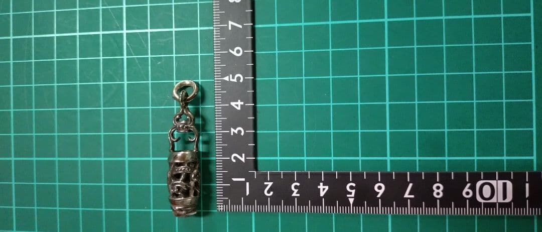 summerプロフィール確認クロムハーツローラーネックレス　革紐チップ付