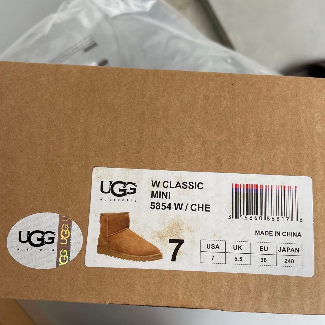 最終価格UGG ショートムートンブーツ　W Classic Mini 24.0