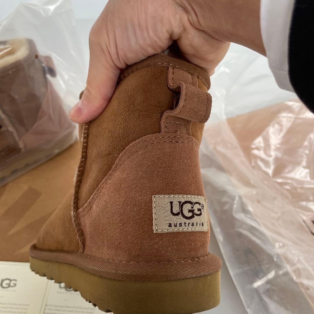 最終価格UGG ショートムートンブーツ　W Classic Mini 24.0