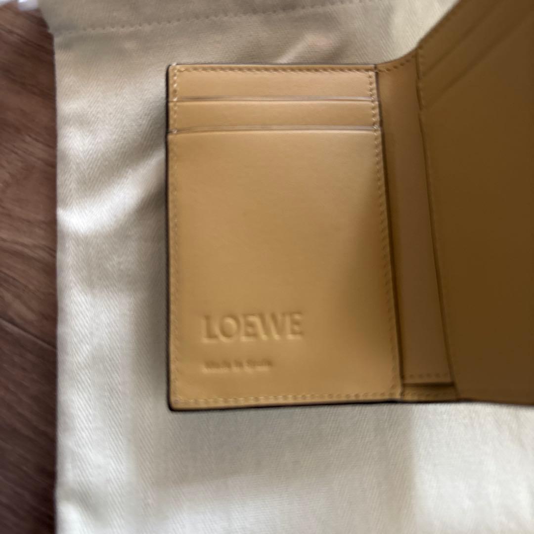 LOEWE トライフォールド ウォレット　ソフトグレインカーフ