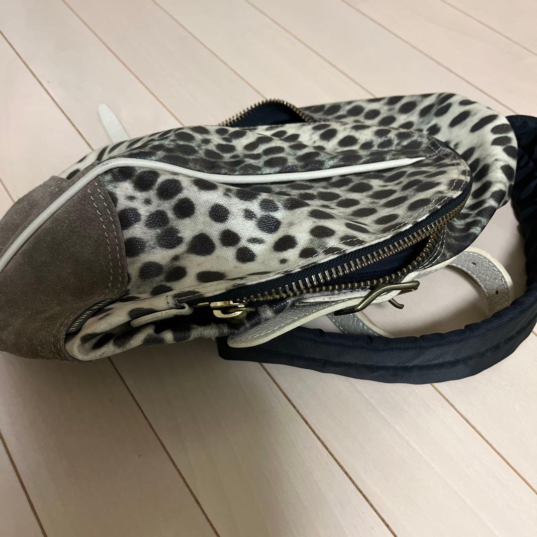 ships エバーカーキ　ボディバッグ　専用