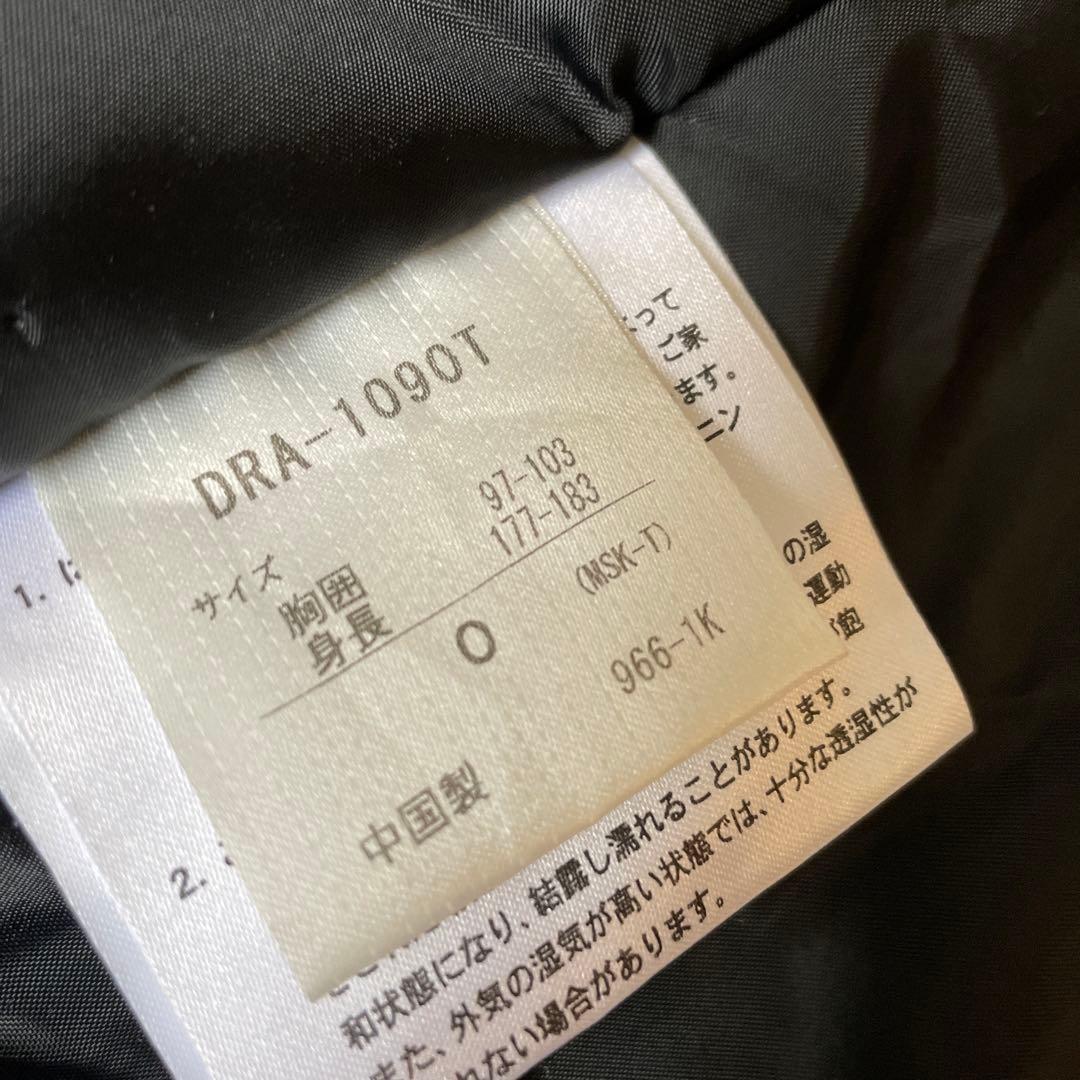 DESCENT スノーウェアセットアップ　きれいなネオンカラーです！