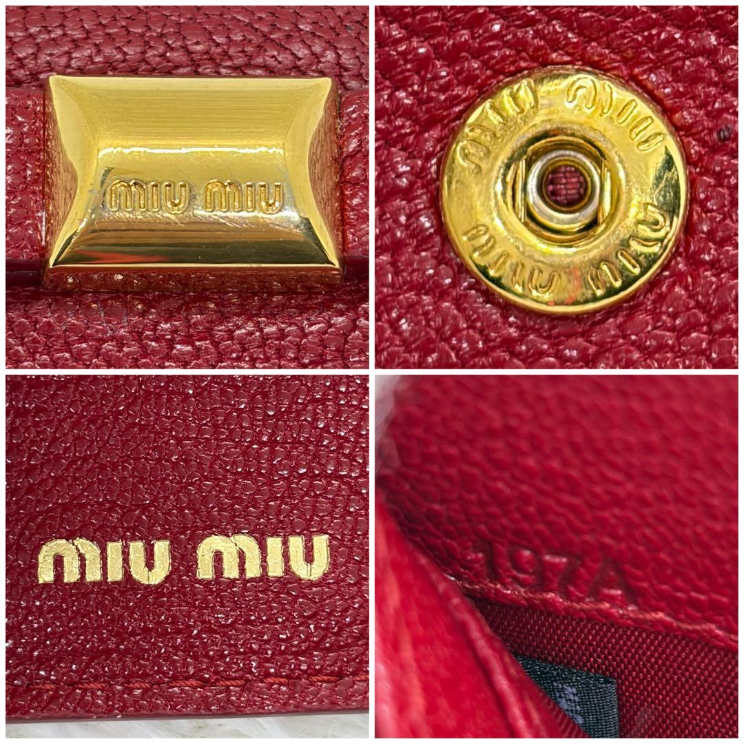 希少/美品✨️ミュウミュウ　三つ折り財布　レザー リボン ゴールド金具 レッド