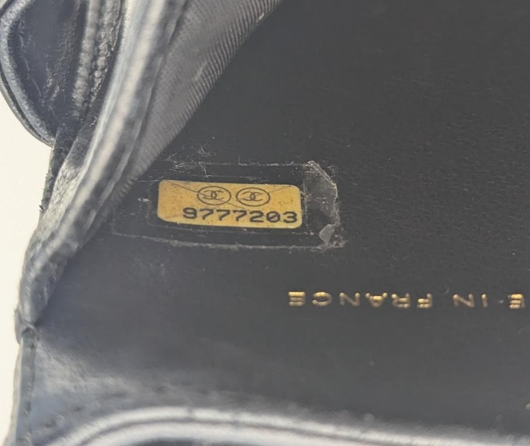 CHANEL キャビアスキン 三つ折り財布 デカココ 黒