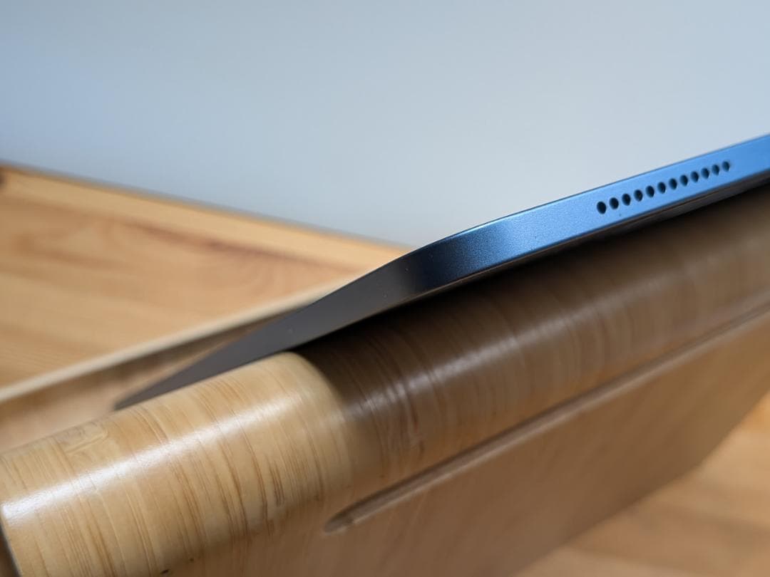 超美品 iPad Air 第5世代 64GB Wi-Fi 付属品 完備おまけ付き