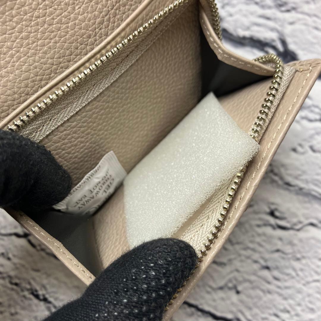 ほぼ新品✨VASIC ヴァジック シボ革 レザー グレージュ 二つ折り財布
