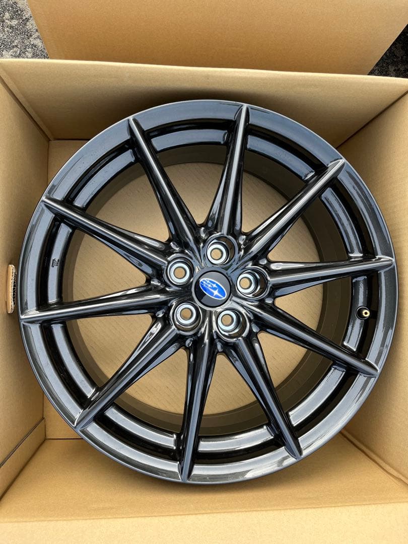 BRZ GR86純正18ホイール(STIsport特別色)【1/2】