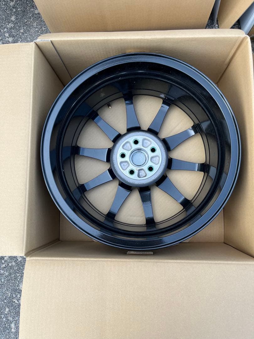 BRZ GR86純正18ホイール(STIsport特別色)【1/2】