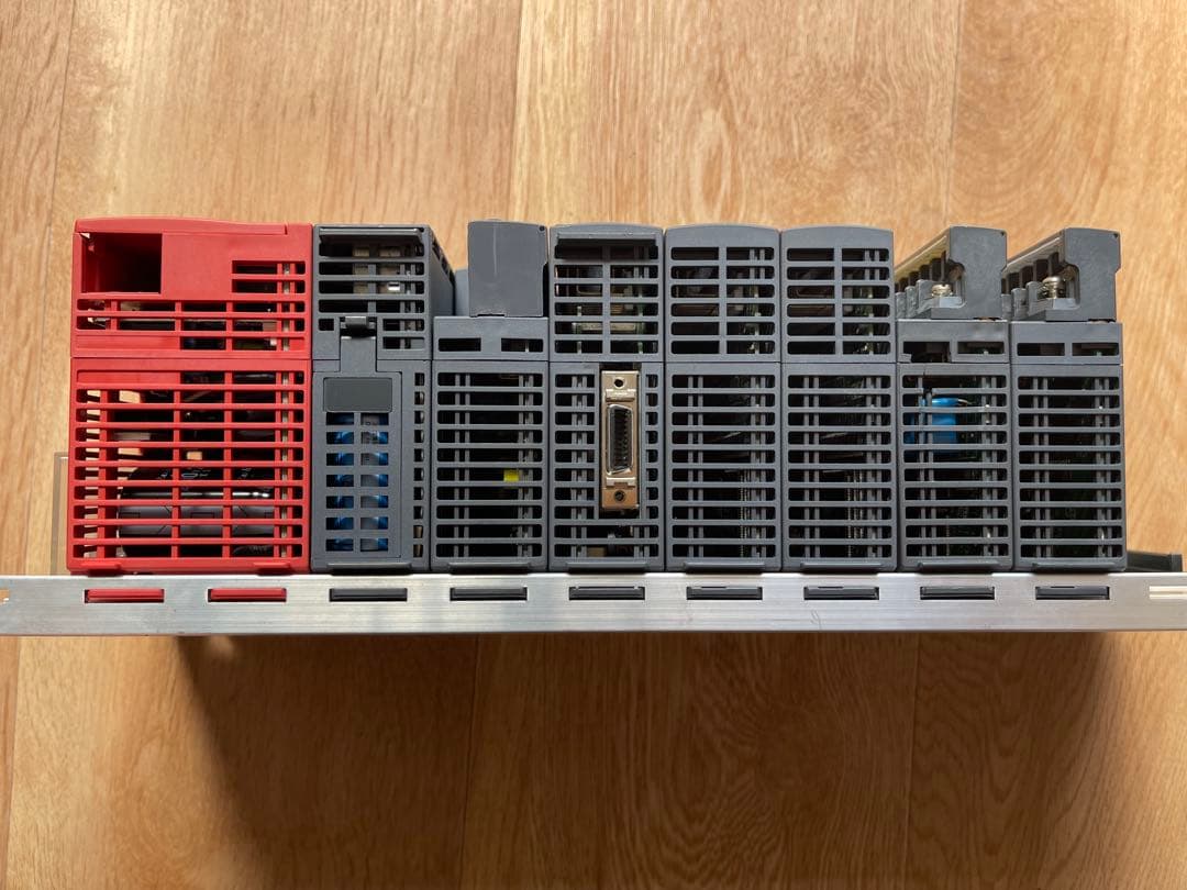 三菱電機 PLC Qシリーズ｜動作良好・中古美品
