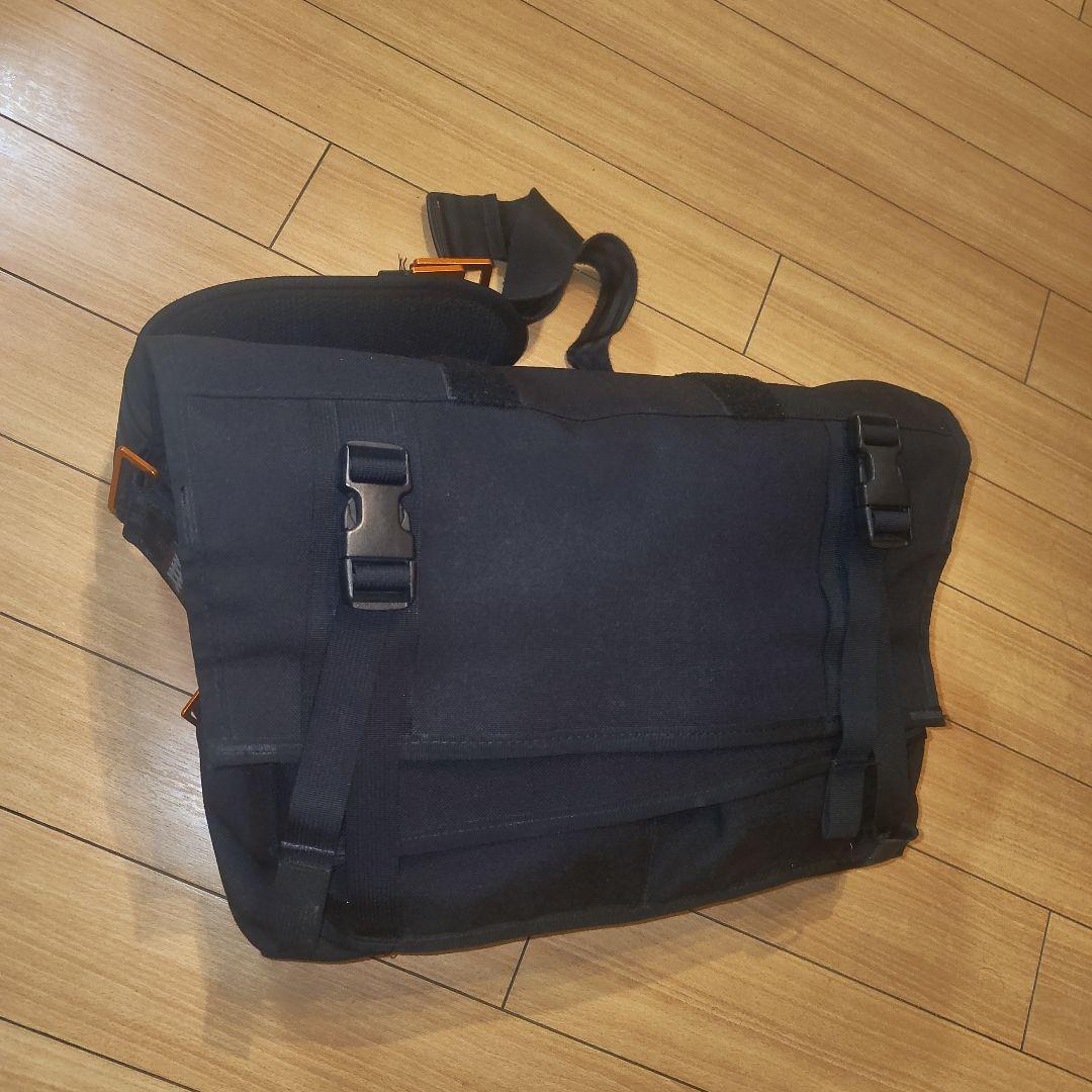 mission workshop メッセンジャー　monty