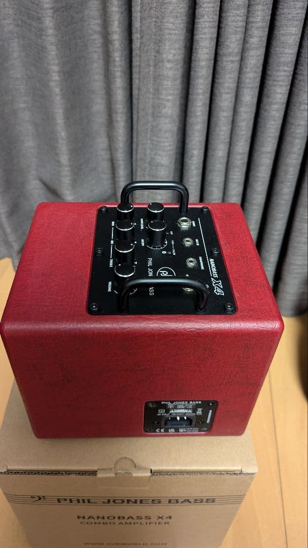 【未使用品】PHIL JONES NANOBASS X4 ベース用アンプ