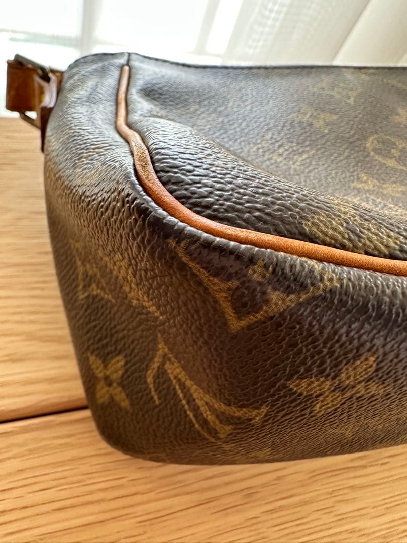 ハ*ル様 Louis Vuitton モノグラム ショルダーバッグ　ヴィバ・シテ