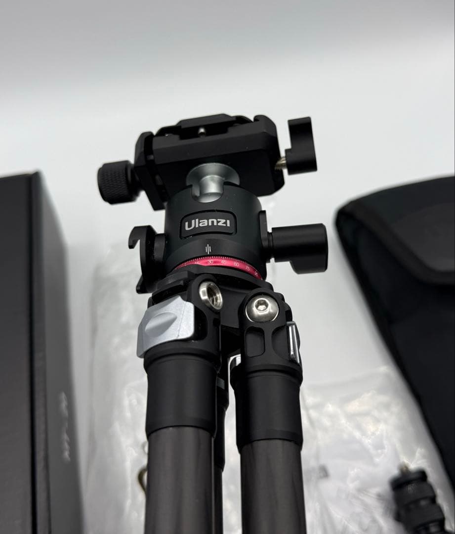Ulanzi MT-20 カーボンファイバー 小型伸縮三脚