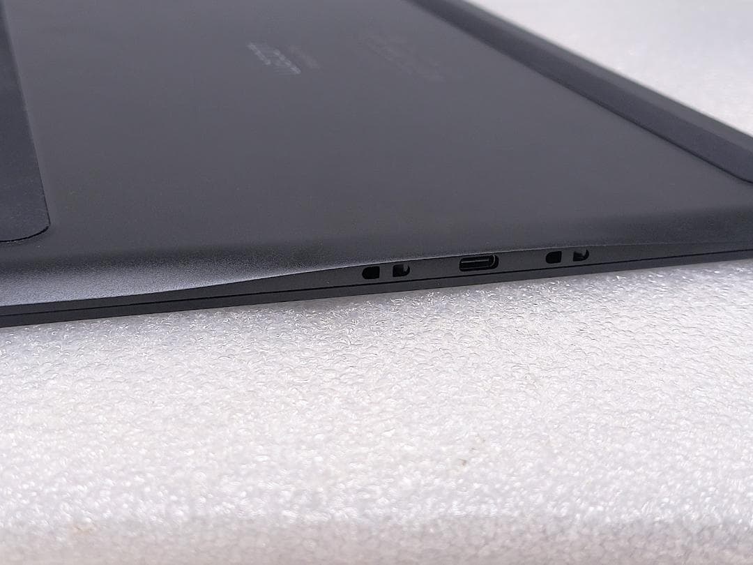 【美品】Wacom Intuos Pro ペンタブレット PTH660K0