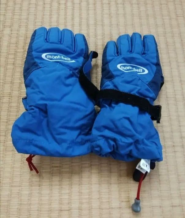 モンベル　キッズスノーウェア　サイズ140 グローブ付き