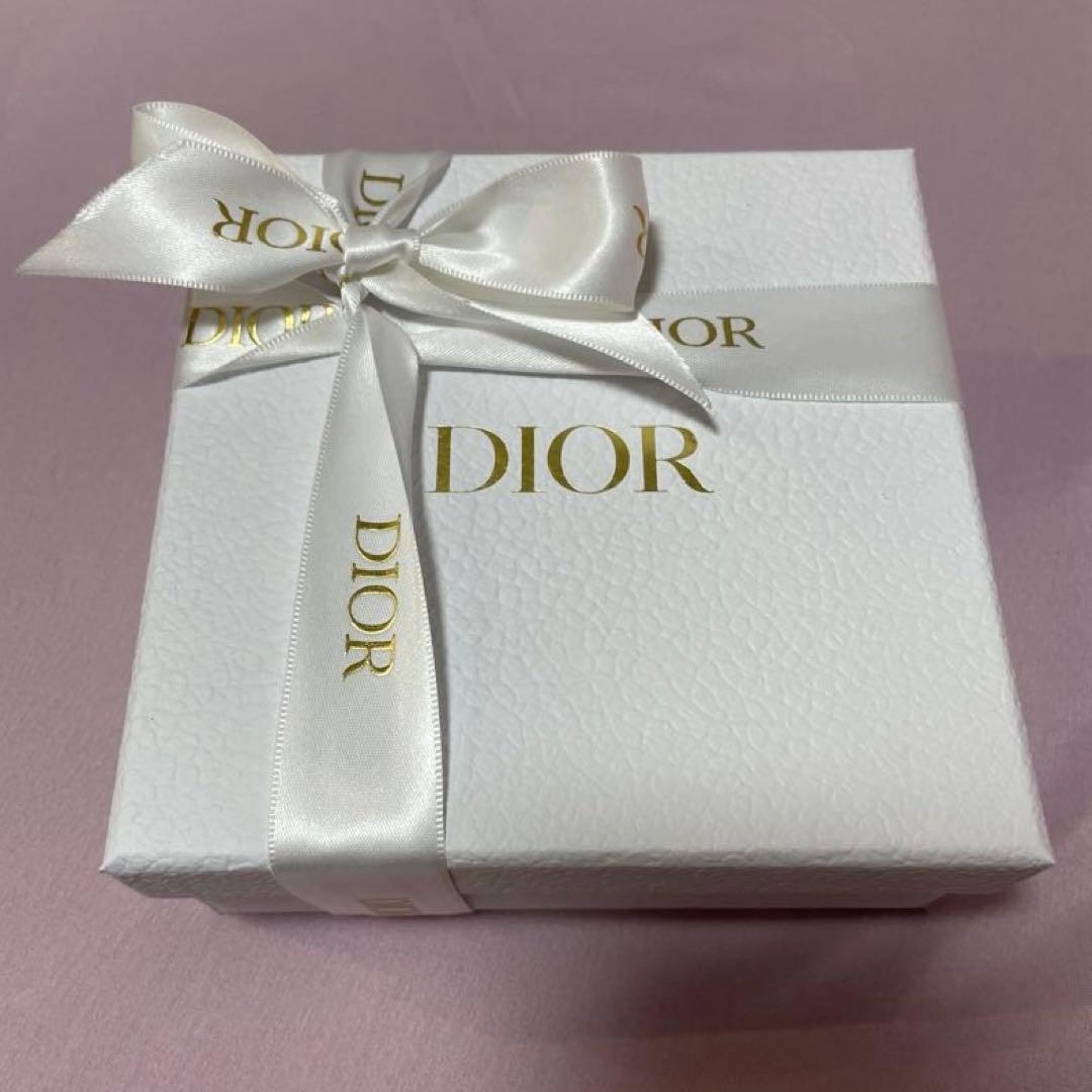 Dior Caro Hibiscus Lジップウォレット三つ折り財布