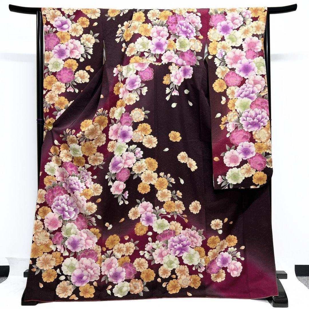 刺繍　金通し　牡丹　桜花模様　振袖　晴れの日　成人式　卒業式　着物　114p