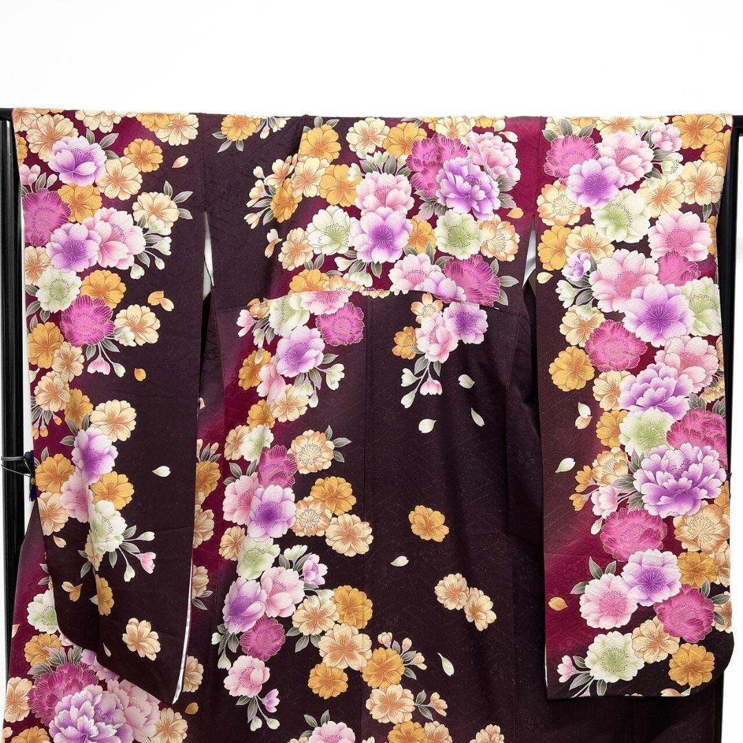 刺繍　金通し　牡丹　桜花模様　振袖　晴れの日　成人式　卒業式　着物　114p
