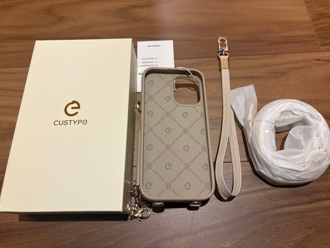 【新品】CUSTYPE ベージュ iPhone16ケース