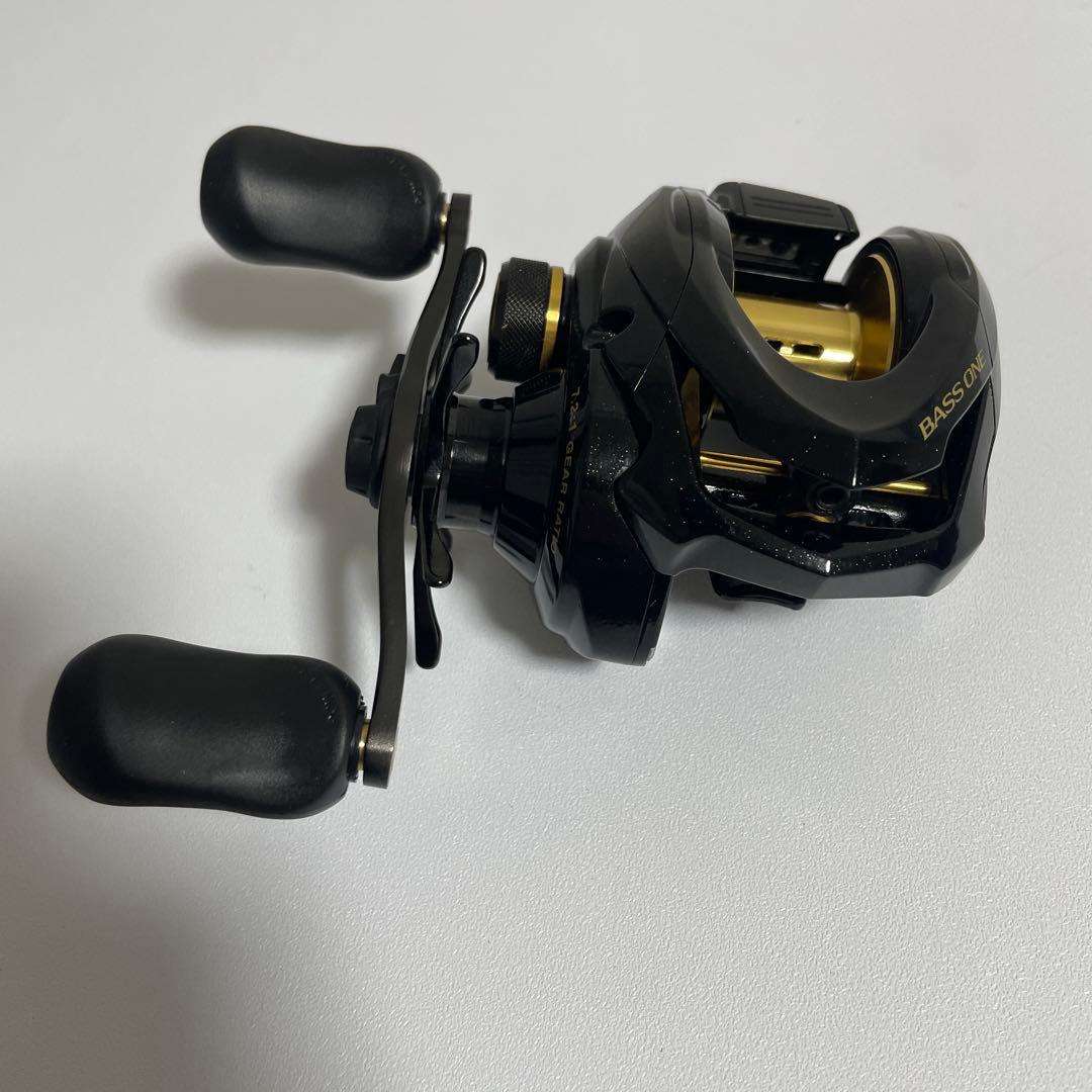 17バスワンXT150　ベイトリール　バスライズ　メタニウム　アンタレス