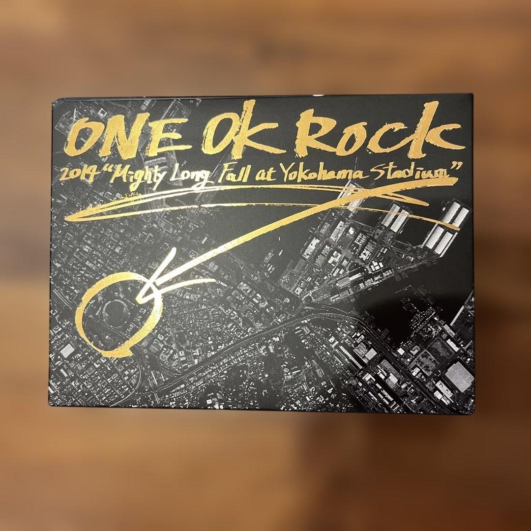 ONE OK ROCK DVDとBlu-rayセット