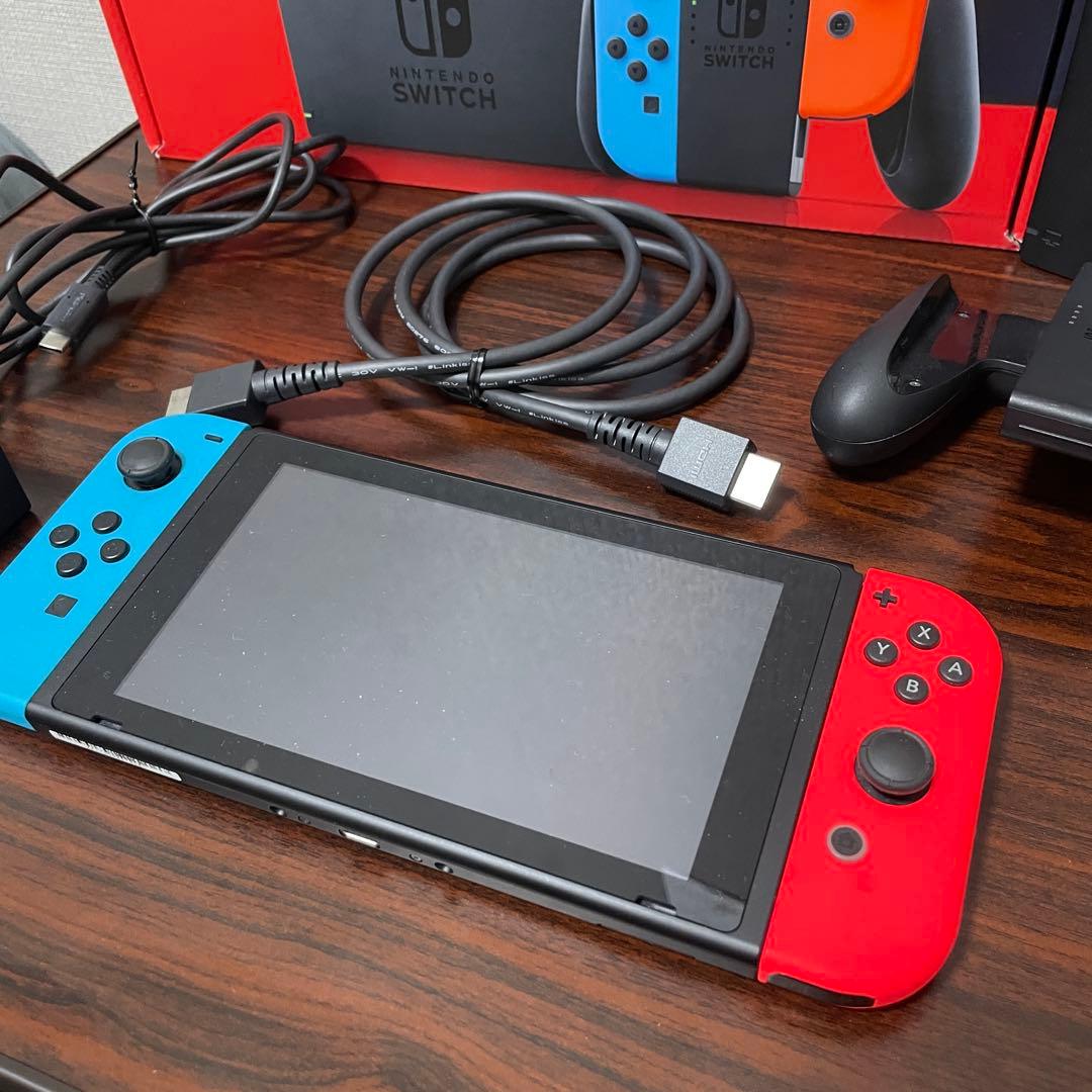 【美品】Switch 本体任天堂 ニンテンドー