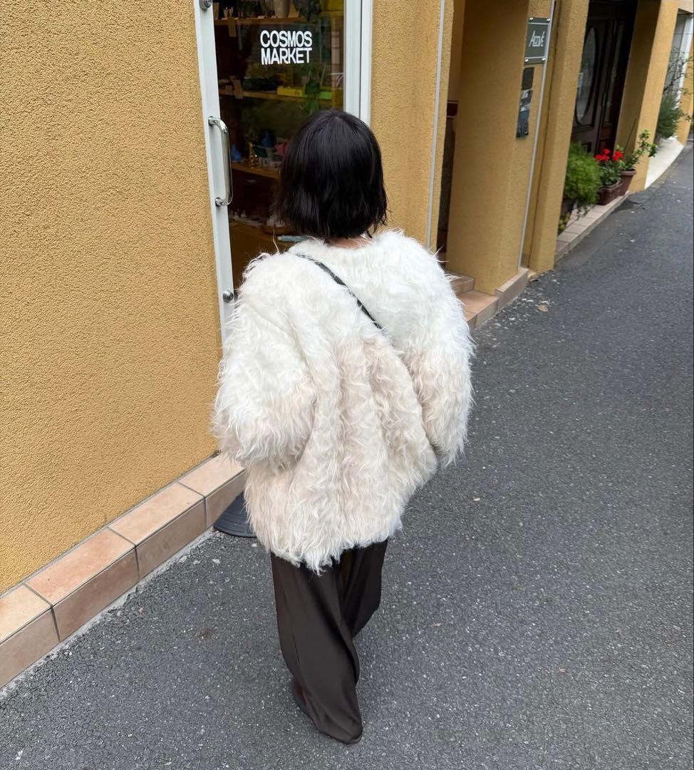 美品　激レア！　クリーニング済み　enaさん着用　CLANEカーディガン