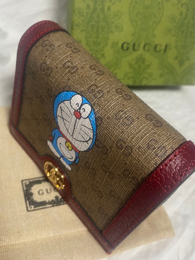 グッチ　GUCCI GG柄 ドラえもん　コラボ ダブルG 2つ折り財布 超美品