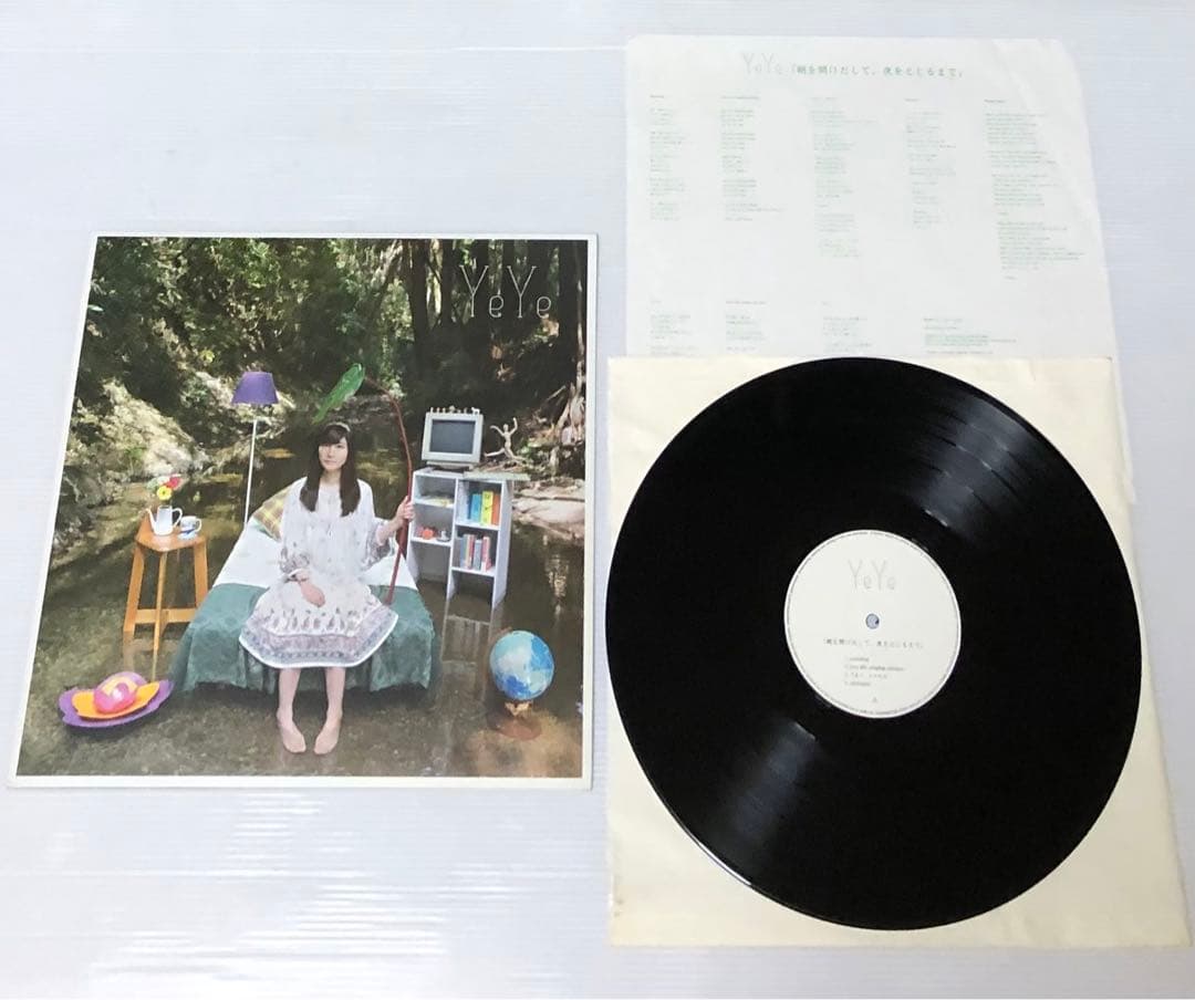 YeYe – 朝を開けだして、夜をとじるまで LPレコード