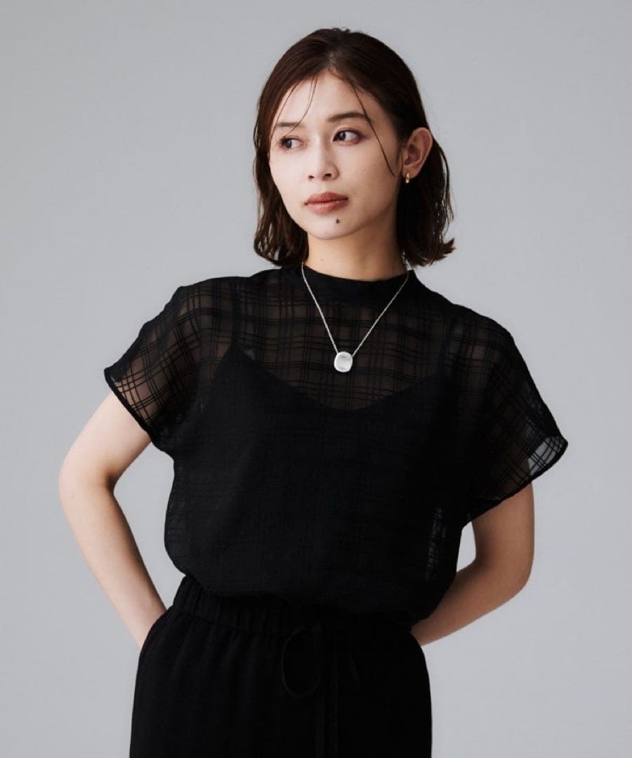 値下げ❗️新品未使用　untitledチェックスタンドネックブラウス
